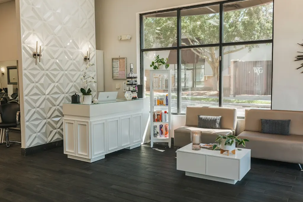 Bella Lina Cruz Salon Winter Garden Village — Hair salon in Winter Garden